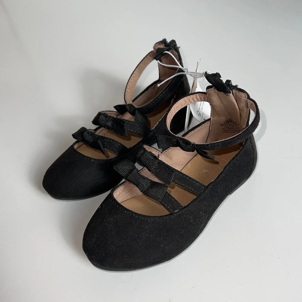 NWT Old navy toddler black velvet shoes with 3 front straps with bows SIZE 5